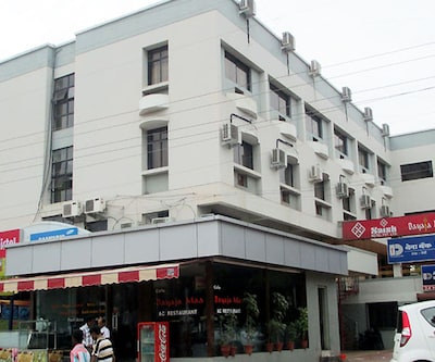 Saish Hotel